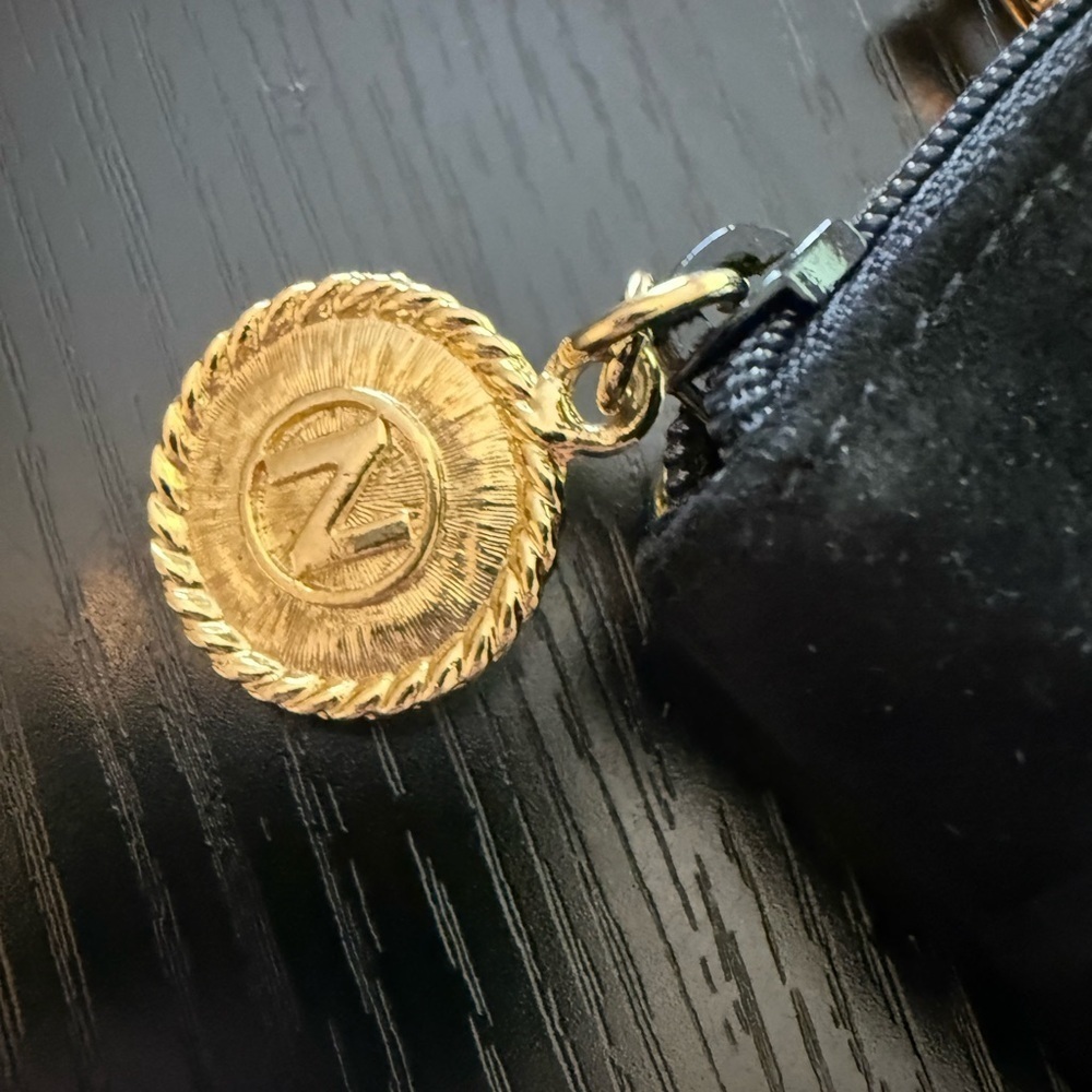 Vintage Albert Nipon | Black Velvet Coin Purse Wallet with Gold Accents - Picture 3 of 9